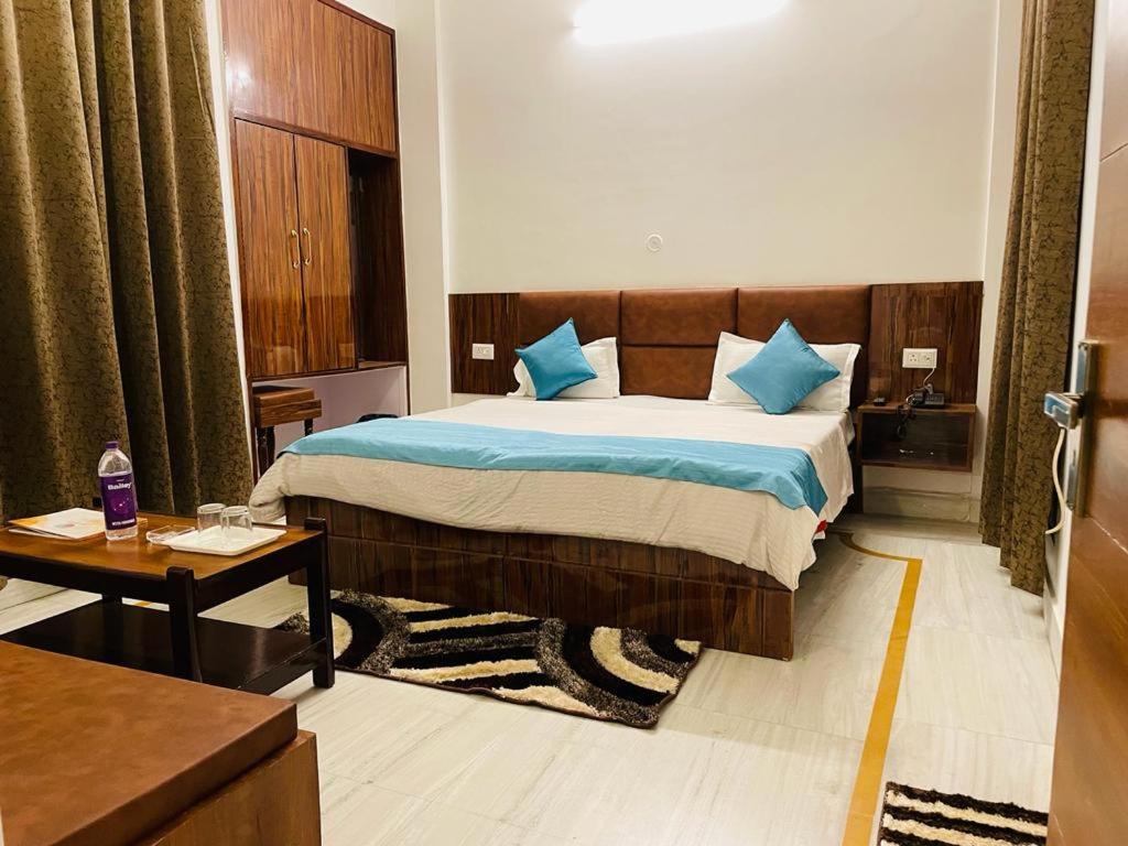 Hotel Dileep42 Lucknow Exterior foto
